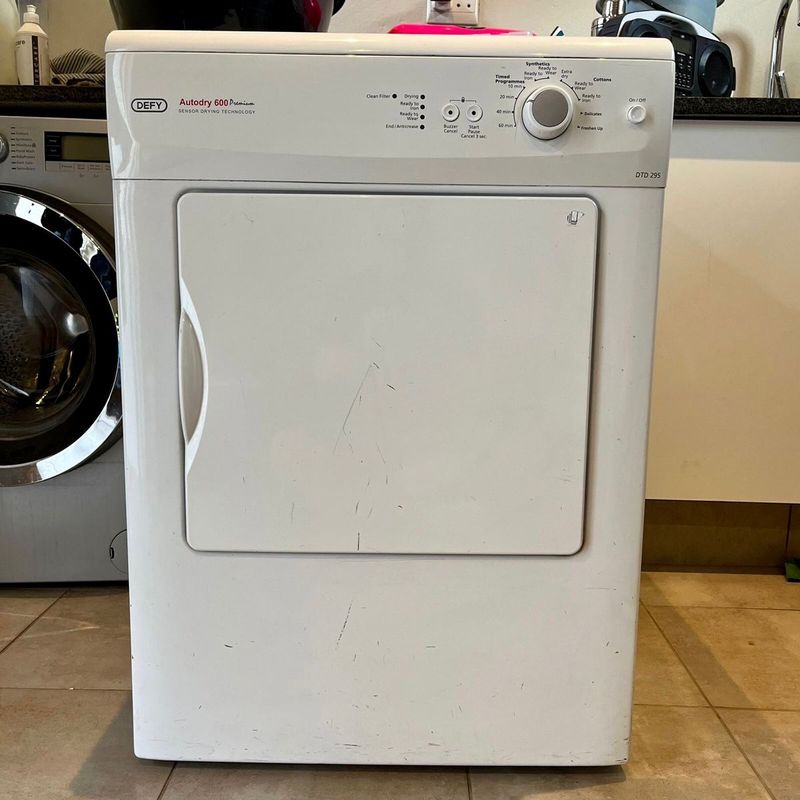 SOLD - Clean working Defy Autodry 600 Premium 6kg Tumble Dryer - White