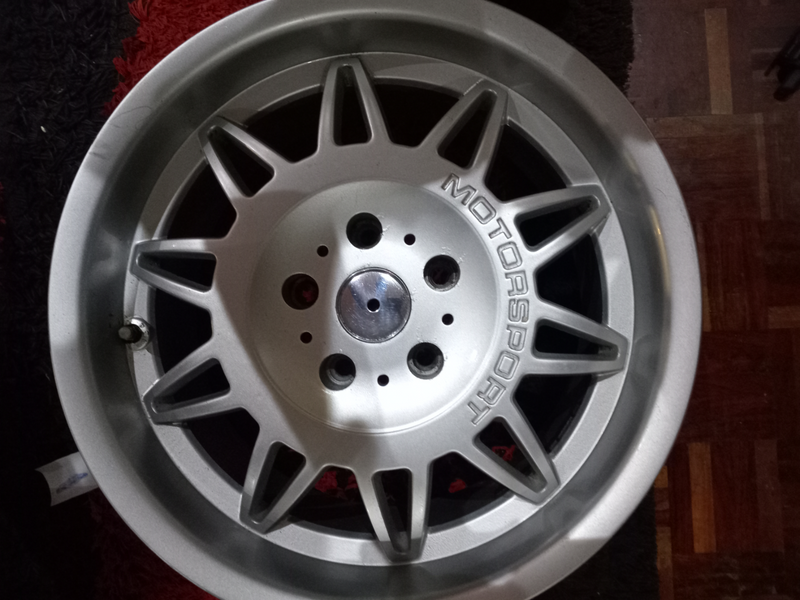 Motorsport rim