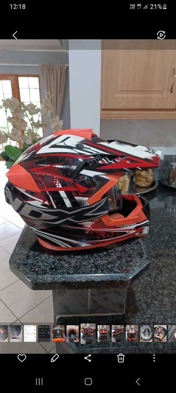 MX Helmet XL