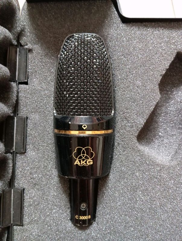 AKG C3000b condenser microphone