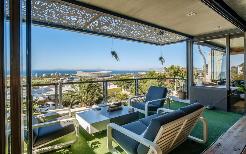 Stunning Greenpoint Luxury Villa with Sky Roof and Exceptional STR Potential