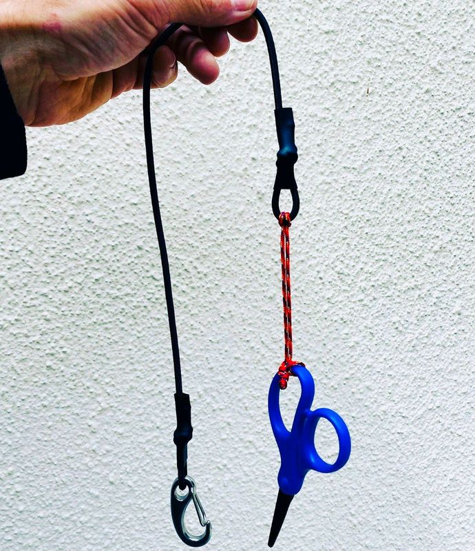 Fishing tool accessory leashes
