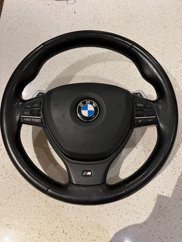 BMW M5/M6 Steering wheel R7000