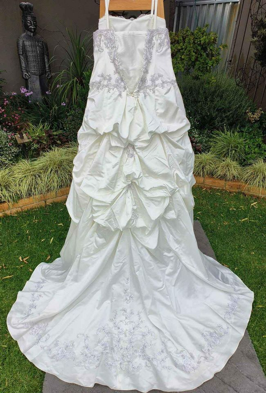 Bride &amp; Co wedding dress. Size 38/40 adjustable back.