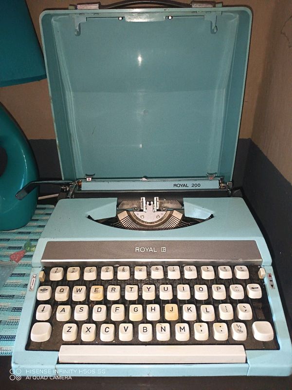 Royal Type writer&#39;s Antique for both.