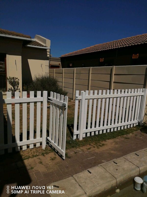 Picket fence available at Affordable PricesGatesPedestrian gates0️⃣7️⃣6️⃣9️⃣9️⃣9️⃣9️⃣0️⃣0️⃣5️⃣