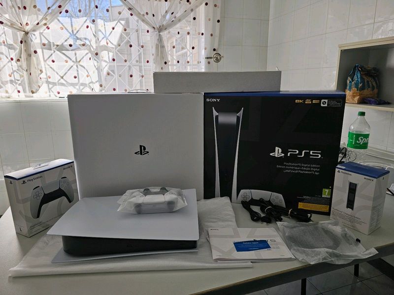 Ps5 digital version 1tb ssd r9000 with x1 controller and all cables