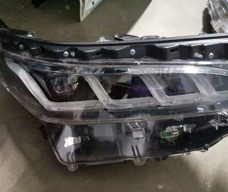 Toyota Fortuner Gd6 headlight LED R 2021 - 2023.