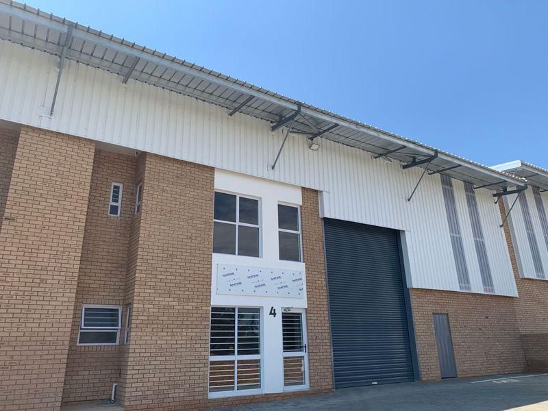 422m² Industrial To Let in Laser Park at R60.00 per m²