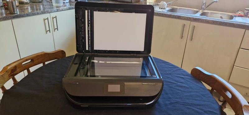 HP Deskjet: Copier, Scanner, Printer, Fax