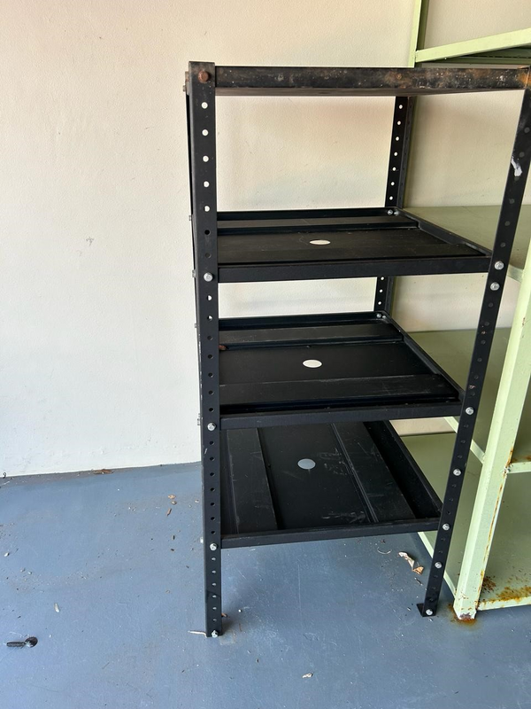 Garage shelving