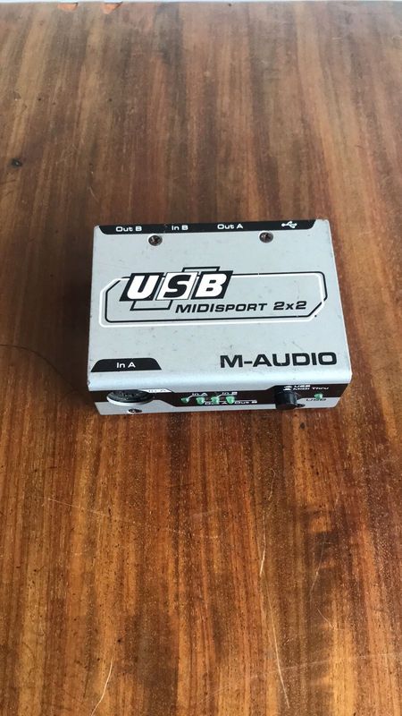 M AUDIO Midi sport 2x2 usb interface