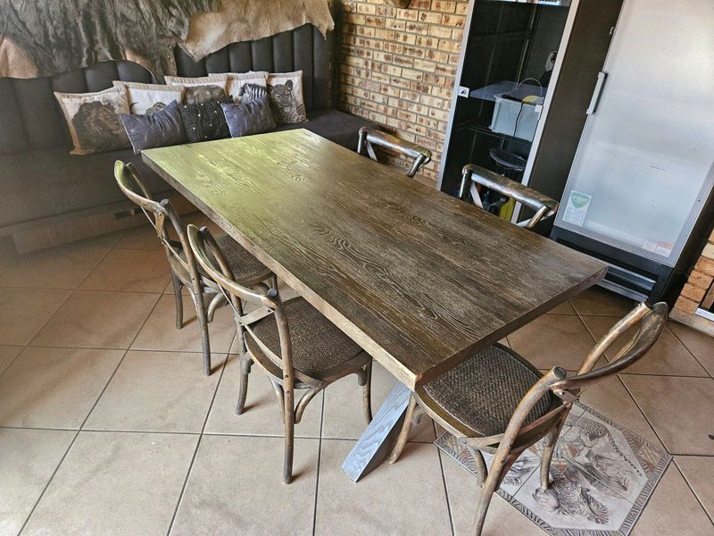 Dinning table set 6 seater