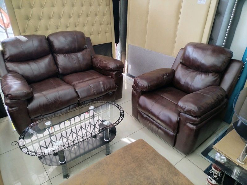 New recliner couch