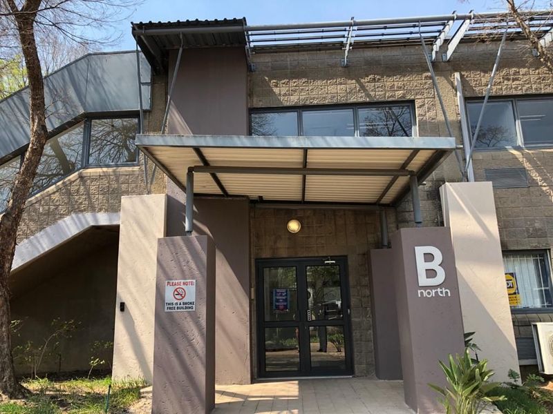NEAT OFFICE SPACE AVAILABLE FOR RENT IN MIDRAND