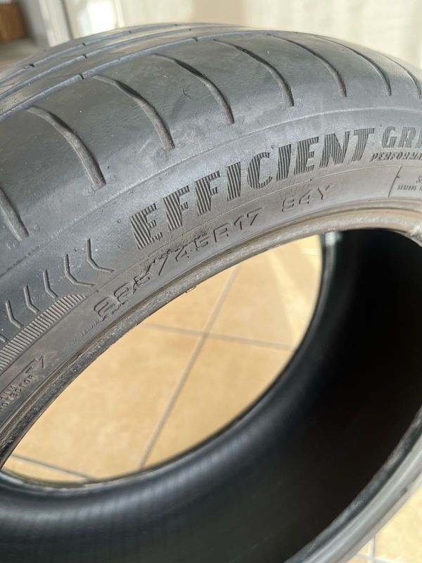 Goodyear efficient grip 225/45/17