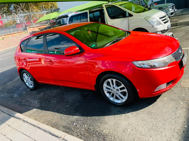 2012 Kia Cerato Hatchback