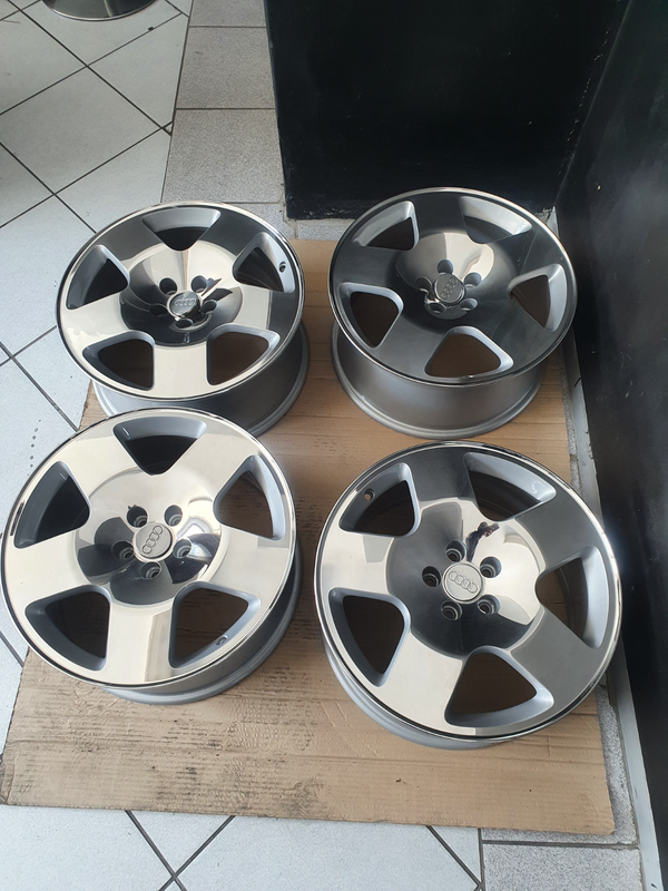 Original audi TT rims 4 sale