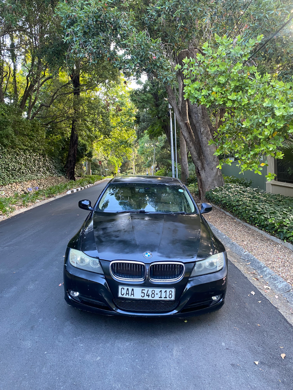 2010 BMW 3 Series Sedan