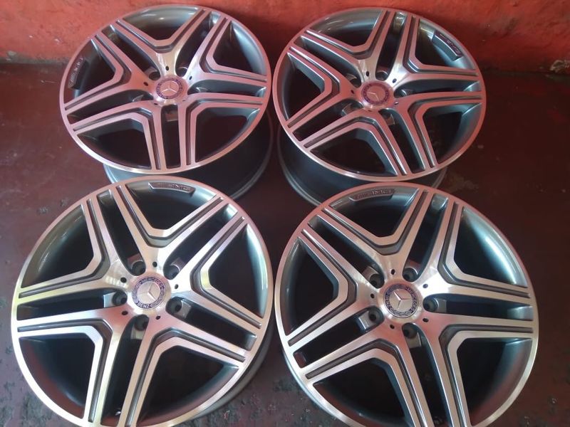 20 inch Mercedes ML brand new PCd 5/112 set available they&#39;re replical not OEM