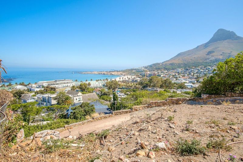 THE FINEST PIECE OF LAND IN CAMPS BAY - WALKING DISTANCE TO THE BEACH