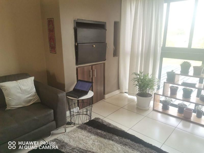 Modern 2 Bedroom flat near Schools and Shopping centers