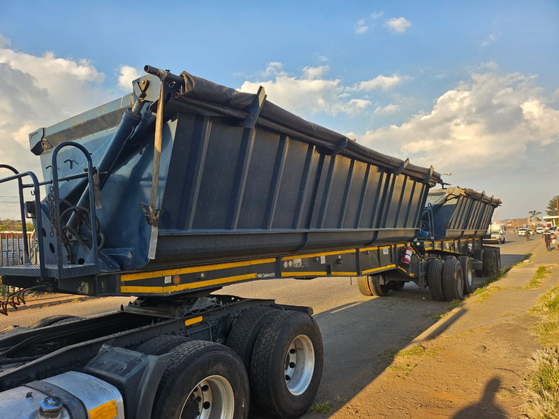 Bargain sale for side tipper trailers