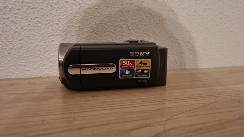 Sony Handycam DCR-SX20