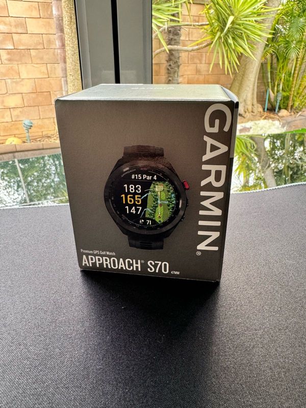 Garmin Approach S70 - 47 mm Black Ceramic Bezel with Black Silicone Band