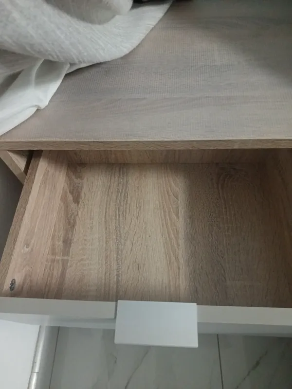 Side drawers