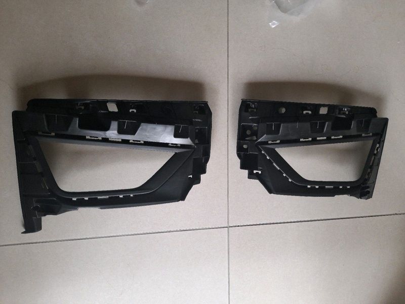 VW POLO MK8  19 ON BRAND NEW BRAND NEW FOGLIGHT COVERS  SET FORSALE R150