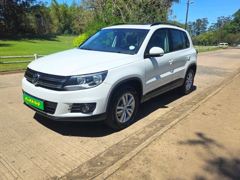 Vw TIGUAN AUTO