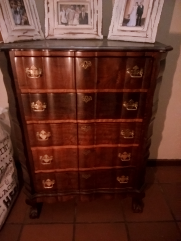 Chest of Drawers in Imbuia or Stinkwood (Restored) with original brass handles