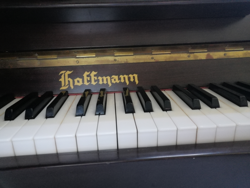 Hoffmann piano