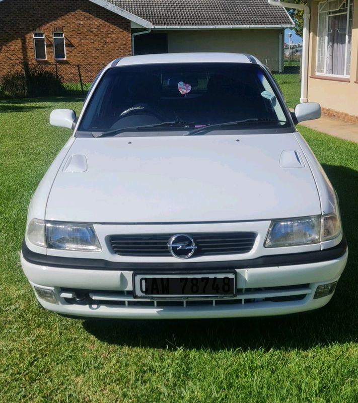 Opel Kadett 1.6is 1996