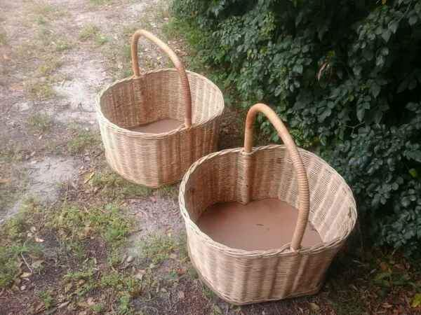2 Cane Baskets XL and  moses basket  XXL selling as a set of 3 all in very good condition