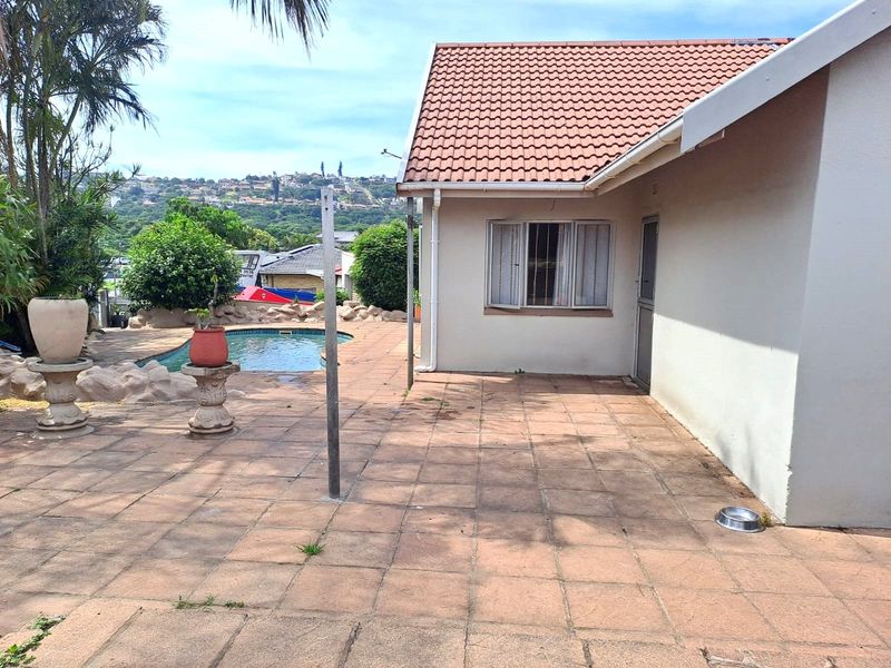 3 Bedroom House For Sale in Bluff