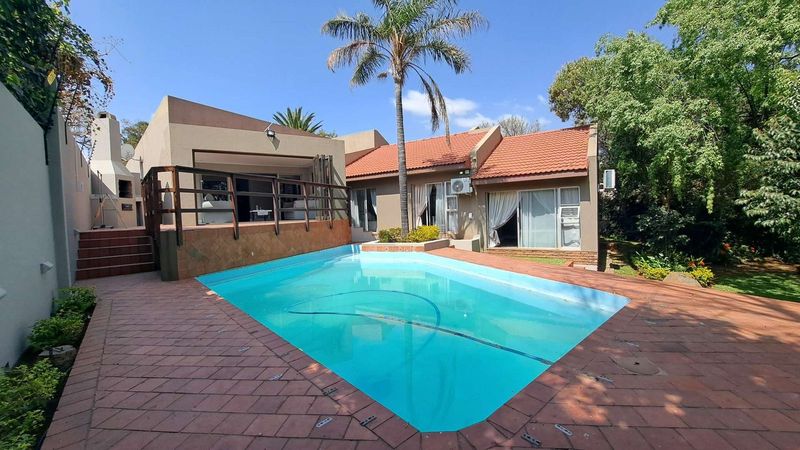 &#34;Charming 4-Bedroom Home with Pool &amp; City Views in Bloemfontein!&#34;