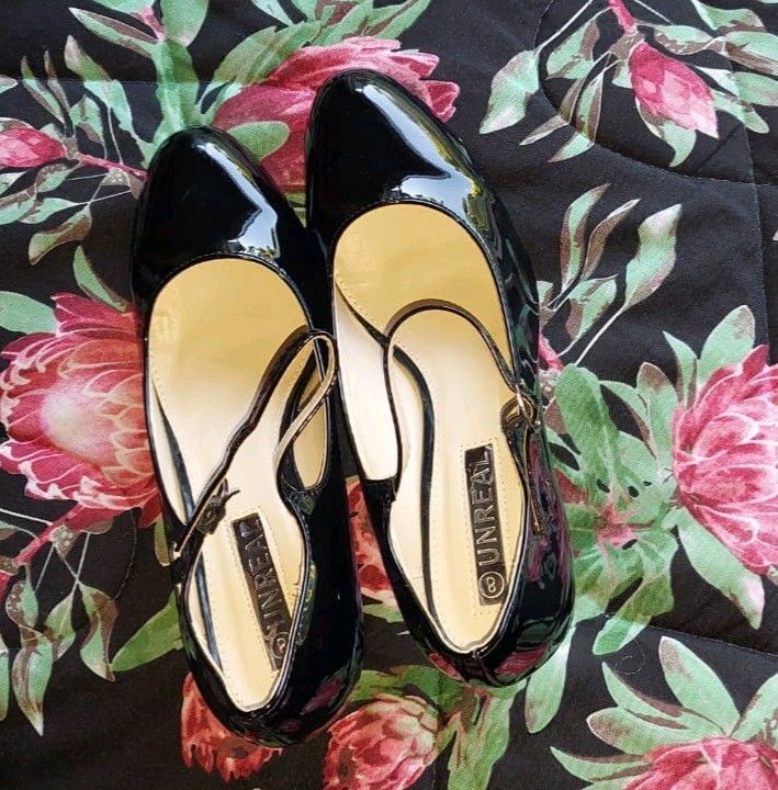 Black elegant high heel shoes