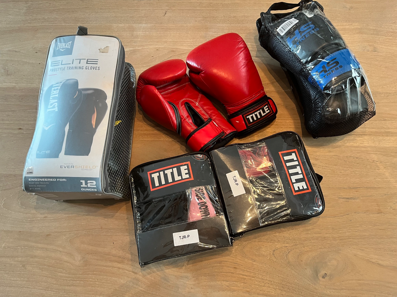 Boxing gloves (3) and wraps (3)