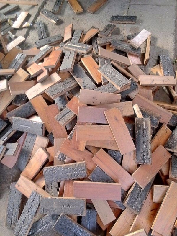 Teak parquet flooring blocks for sale in perfect condition