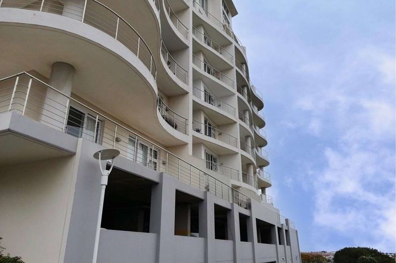 3 Bedroom Executive Apartment for Sale in St Georges Park