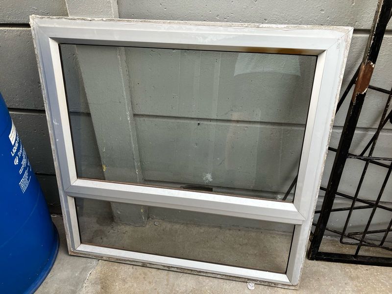 Aluminium window and burglar bar for sale