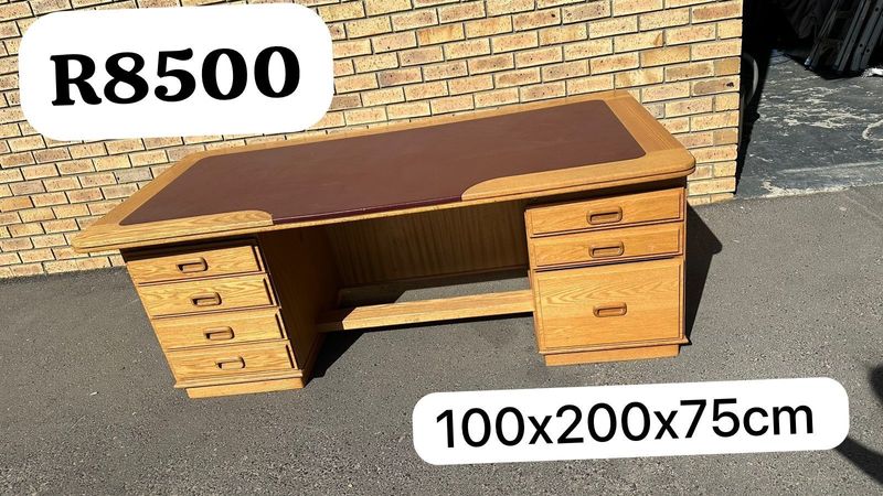 Oak, Leather Top, Executive Partners Desk with 7 drawers
