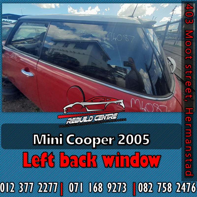 Mini Cooper 2005 left back window for sale.