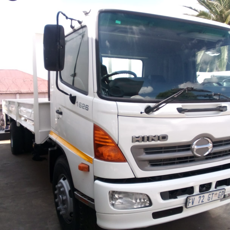 Hino 1626 dropside truck in an immaculate condition for sale at an affordable amount