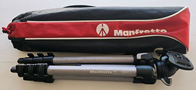 Manfrotto MK394-H tripod