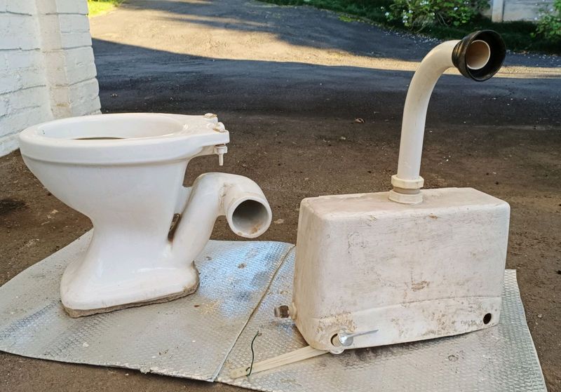 toilet bowl (R200) and cistern (R50)