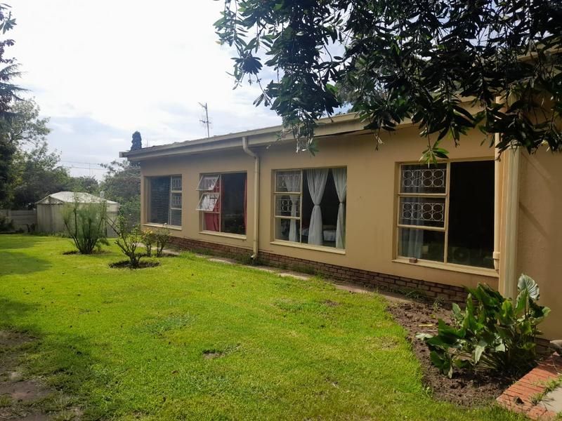 5 Bedroom House for sale in Ermelo