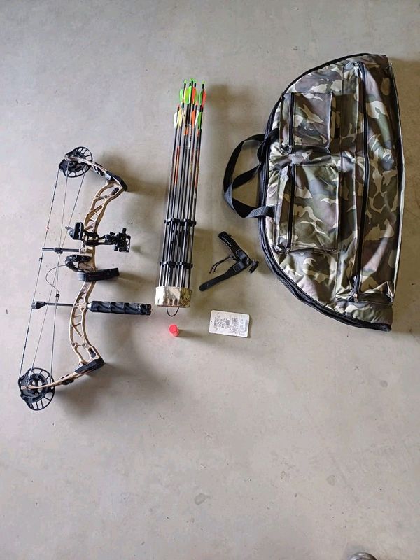 Compound bow with extras
